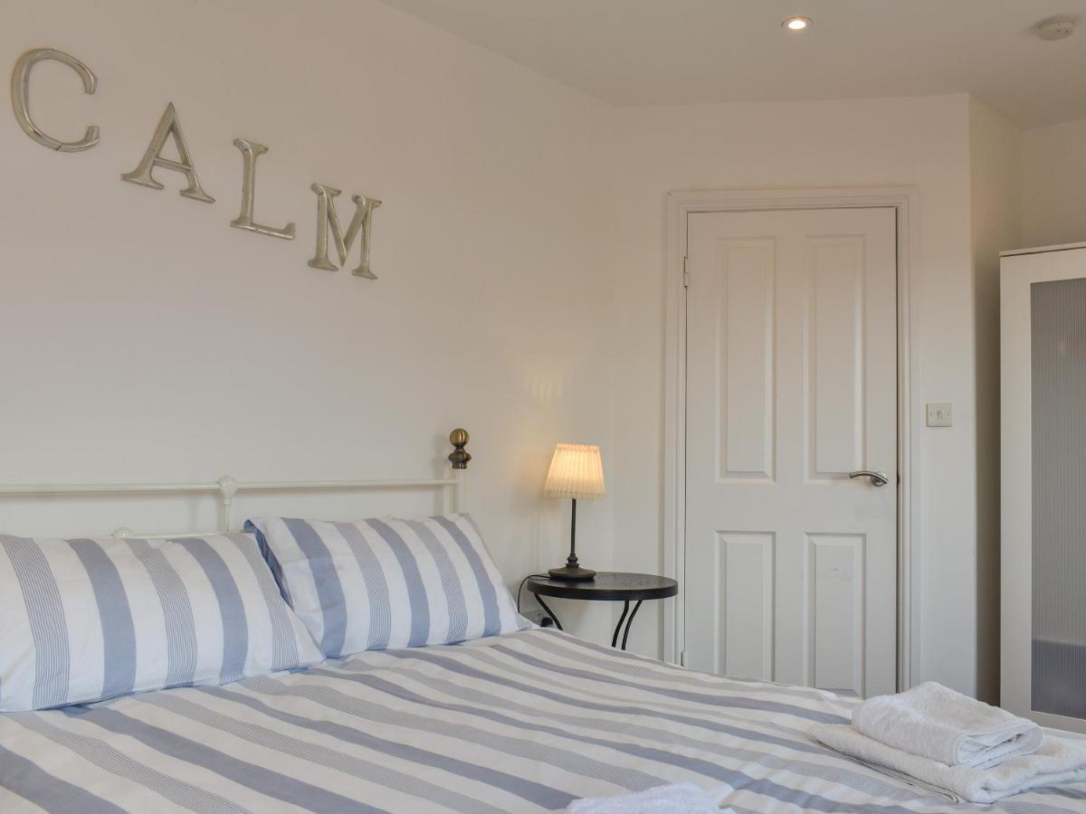 Coast Apartment Whitby Ngoại thất bức ảnh